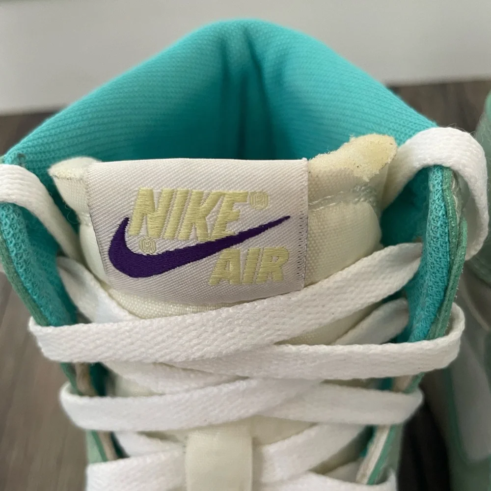 Rare Nike Air Jordan 1 Retro High OG “Turbo Green” Size 7 Men/8.5 Women - Picture 13 of 16
